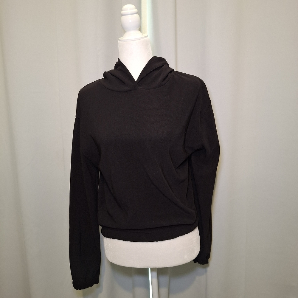 Zara Women's Black Ribbed Hoodie Size Medium Long Sleeve Pullover